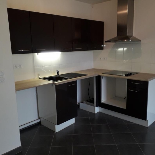  Agence Cosi : Appartement | TROYES (10000) | 47 m2 | 599 € 