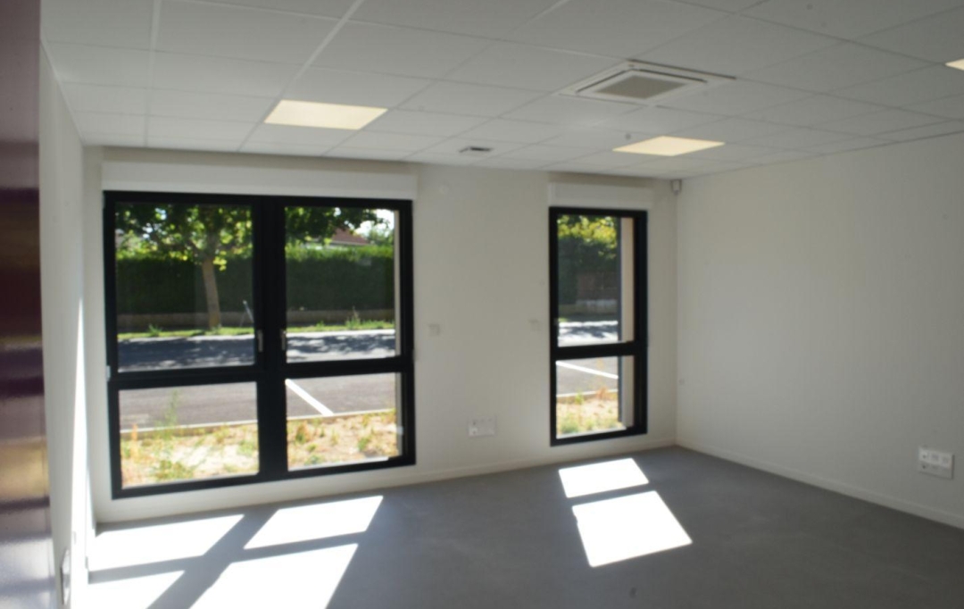 Agence Cosi : Office | CHALONS-EN-CHAMPAGNE (51000) | 50 m2 | 1 590 € 