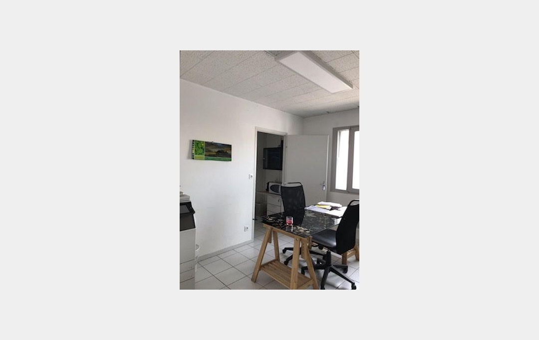 Agence Cosi : Office | TROYES (10000) | 75 m2 | 1 310 € 