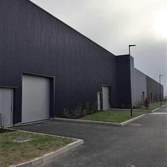  Agence Cosi : Office | ROSIERES-PRES-TROYES (10430) | 450 m2 | 2 500 € 