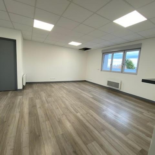  Agence Cosi : Commerces | CRENEY-PRES-TROYES (10150) | 68 m2 | 540 € 
