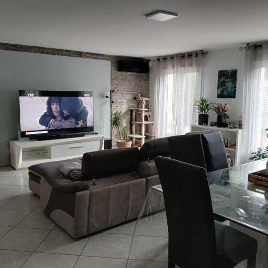  Agence Cosi : Maison / Villa | LA RIVIERE-DE-CORPS (10440) | 101 m2 | 1 100 € 