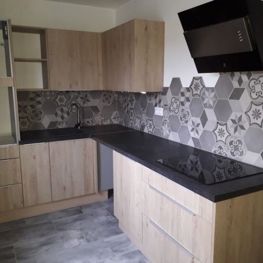 Agence Cosi : Appartement | LA CHAPELLE-SAINT-LUC (10600) | 60.00m2 | 671 € 