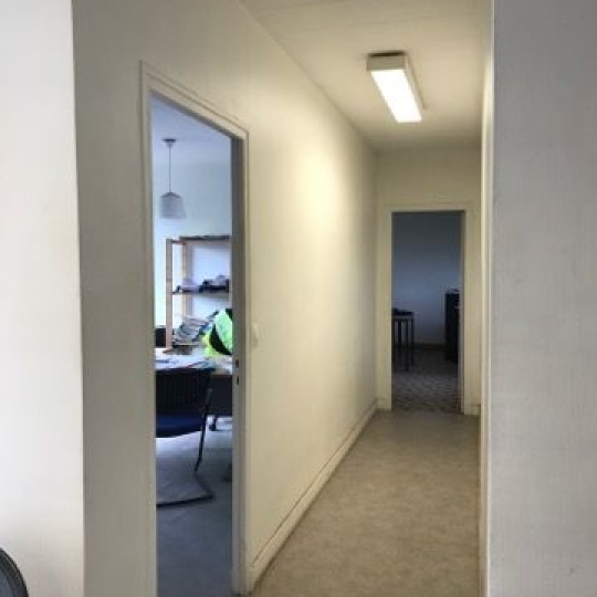  Agence Cosi : Autres | LA CHAPELLE-SAINT-LUC (10600) | 1 450 m2 | 4 800 &euro; 