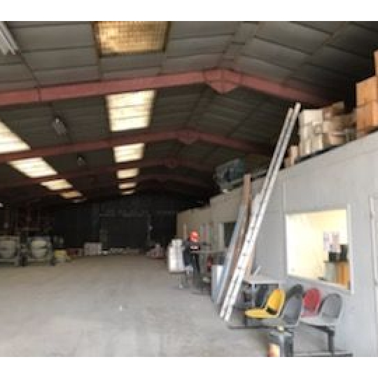 Agence Cosi : Autres | LA CHAPELLE-SAINT-LUC (10600) | 1450.00m2 | 4 800 € 