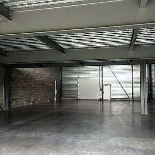  Agence Cosi : Office | ROSIERES-PRES-TROYES (10430) | 450 m2 | 400 000 € 