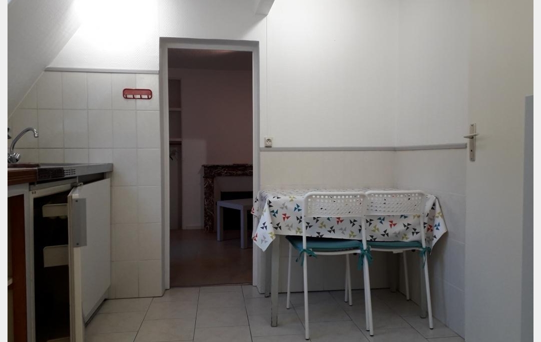 Agence Cosi : Appartement | TROYES (10000) | 22 m2 | 410 € 