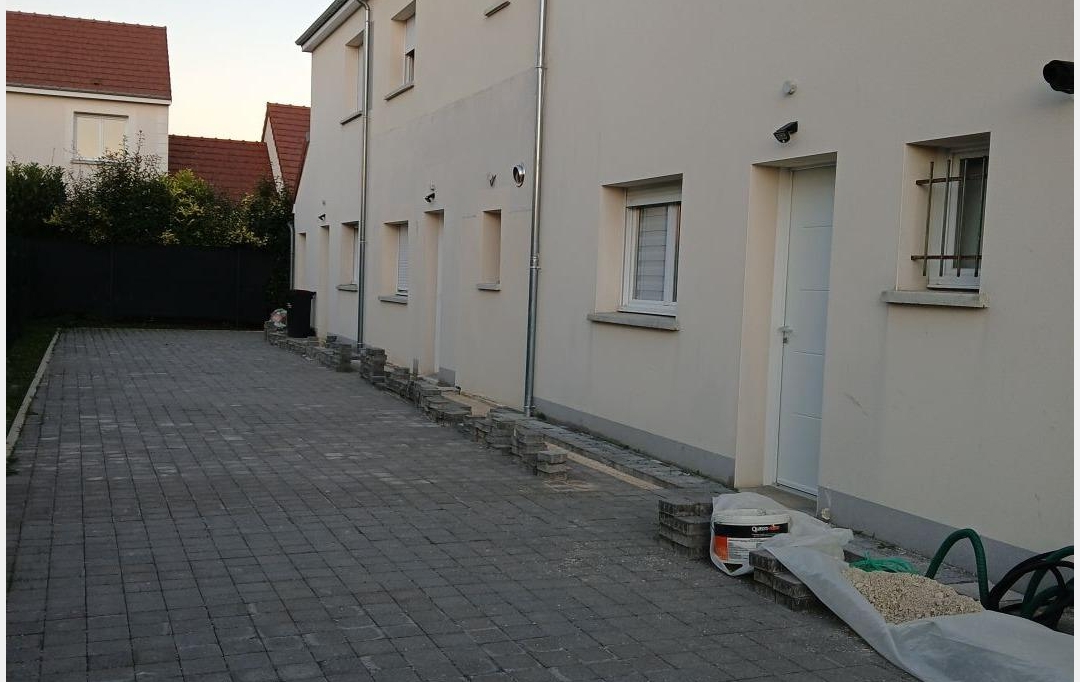 Agence Cosi : Maison / Villa | SAINT-LYE (10180) | 80 m2 | 960 &euro; 