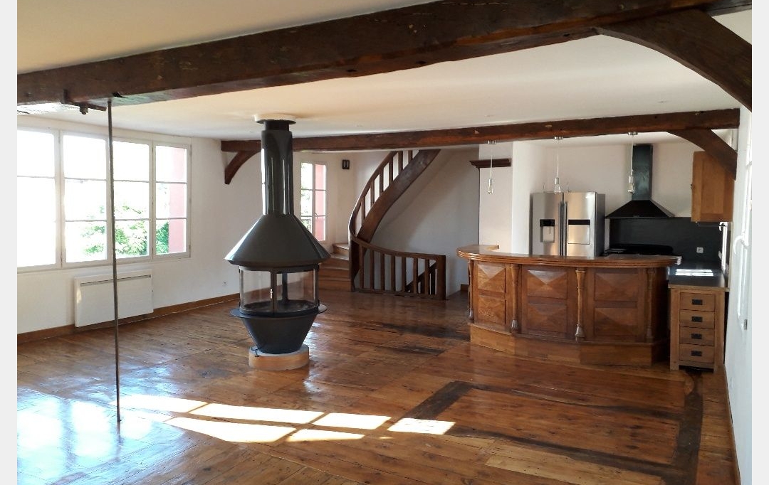 Agence Cosi : Maison / Villa | TROYES (10000) | 150 m2 | 1 250 € 