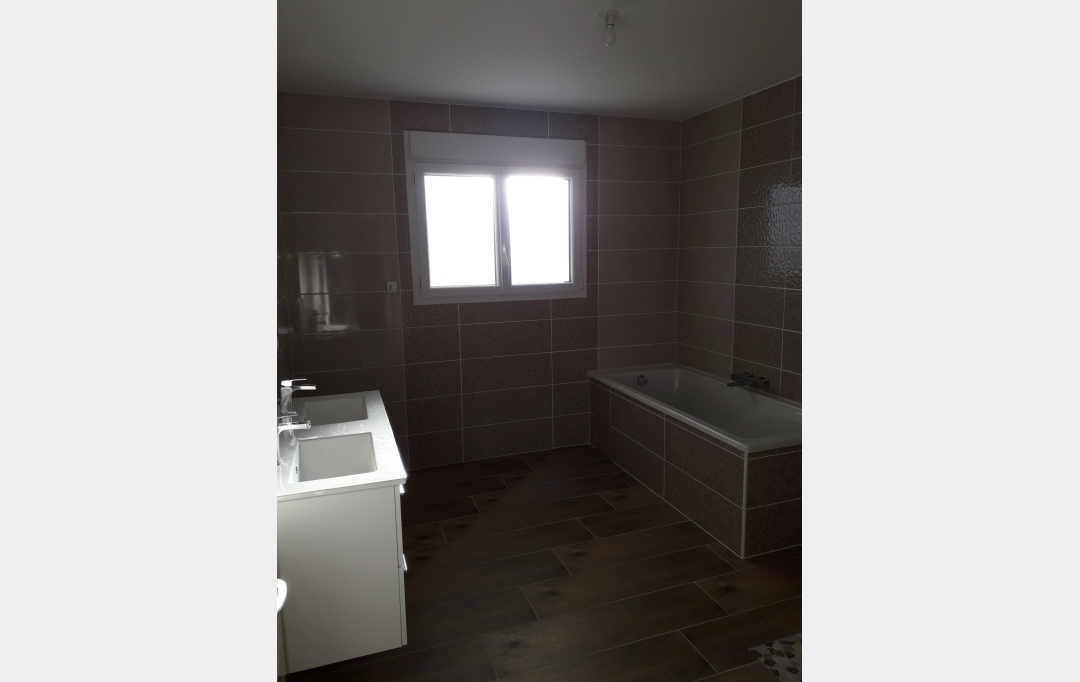 Agence Cosi : Maison / Villa | SAINT-ANDRE-LES-VERGERS (10120) | 135 m2 | 1 350 € 
