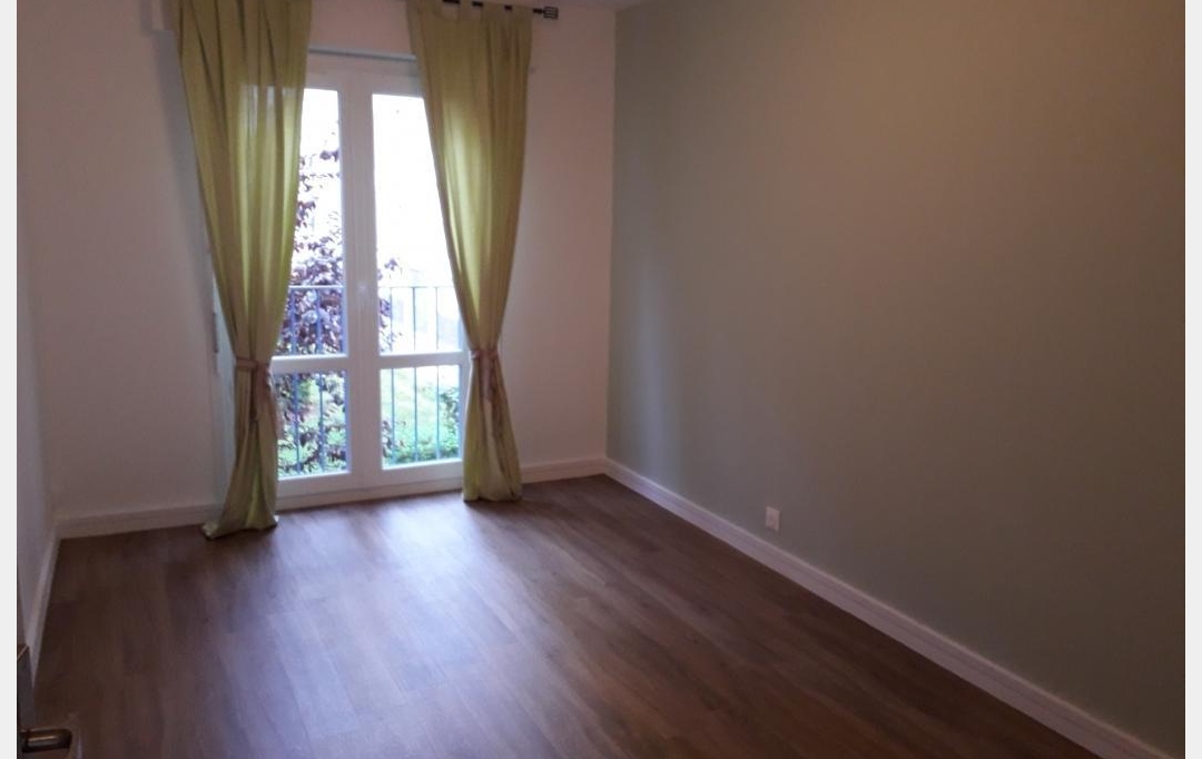 Agence Cosi : Apartment | SAINT-ANDRE-LES-VERGERS (10120) | 66 m2 | 680 € 