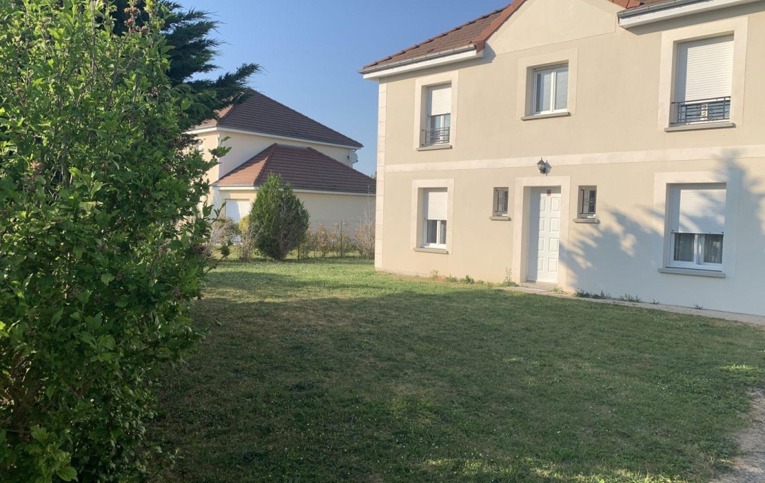 Agence Cosi : Maison / Villa | SAINT-JULIEN-LES-VILLAS (10800) | 150 m2 | 1 295 € 