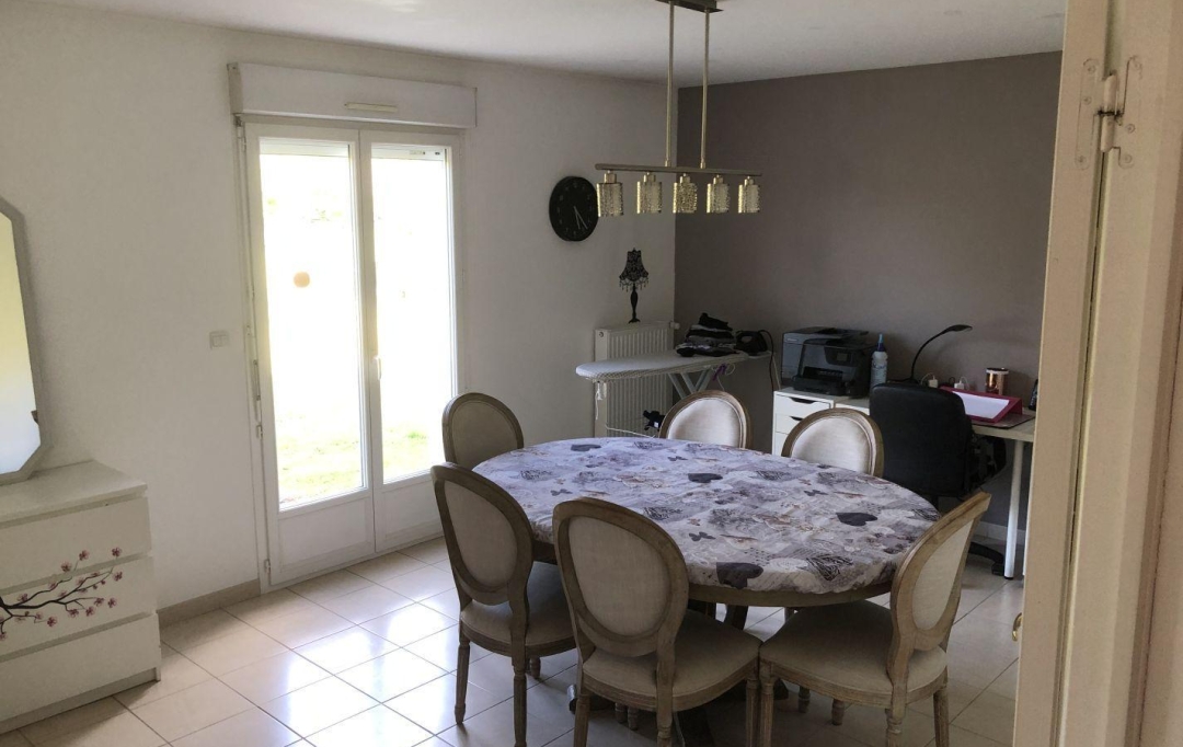 Agence Cosi : Maison / Villa | SAINT-JULIEN-LES-VILLAS (10800) | 150 m2 | 1 295 € 