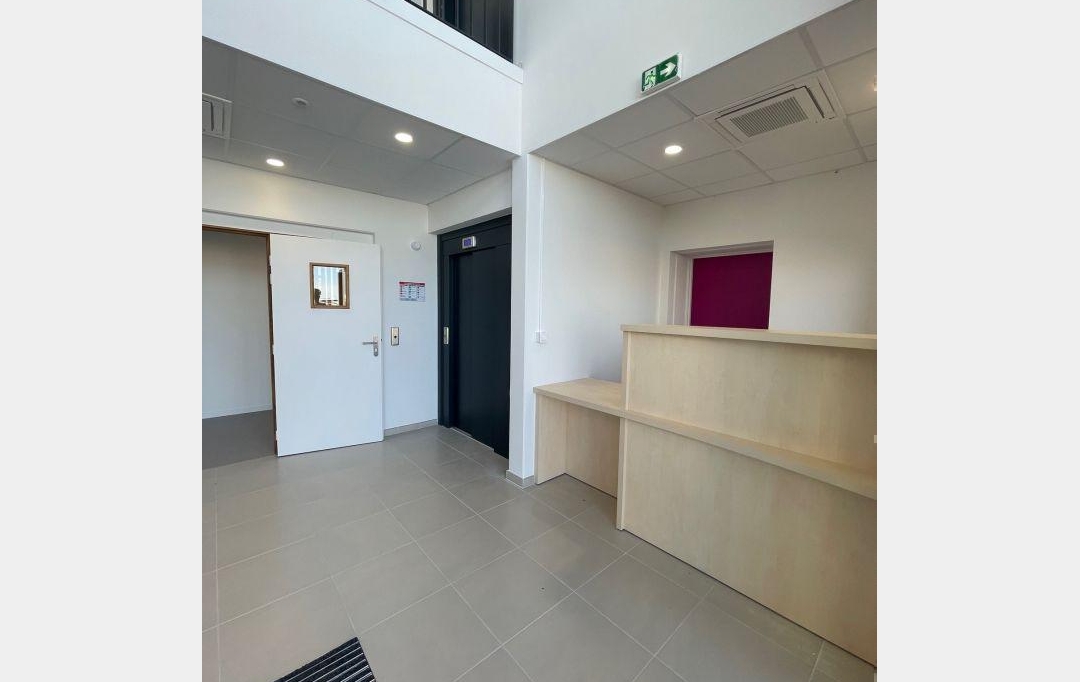 Agence Cosi : Office | CHALONS-EN-CHAMPAGNE (51000) | 26 m2 | 811 € 