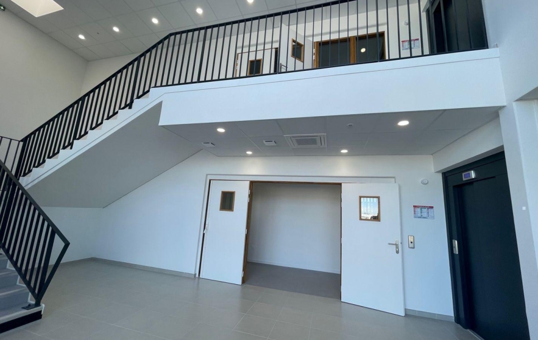 Agence Cosi : Local / Bureau | CHALONS-EN-CHAMPAGNE (51000) | 26 m2 | 811 € 