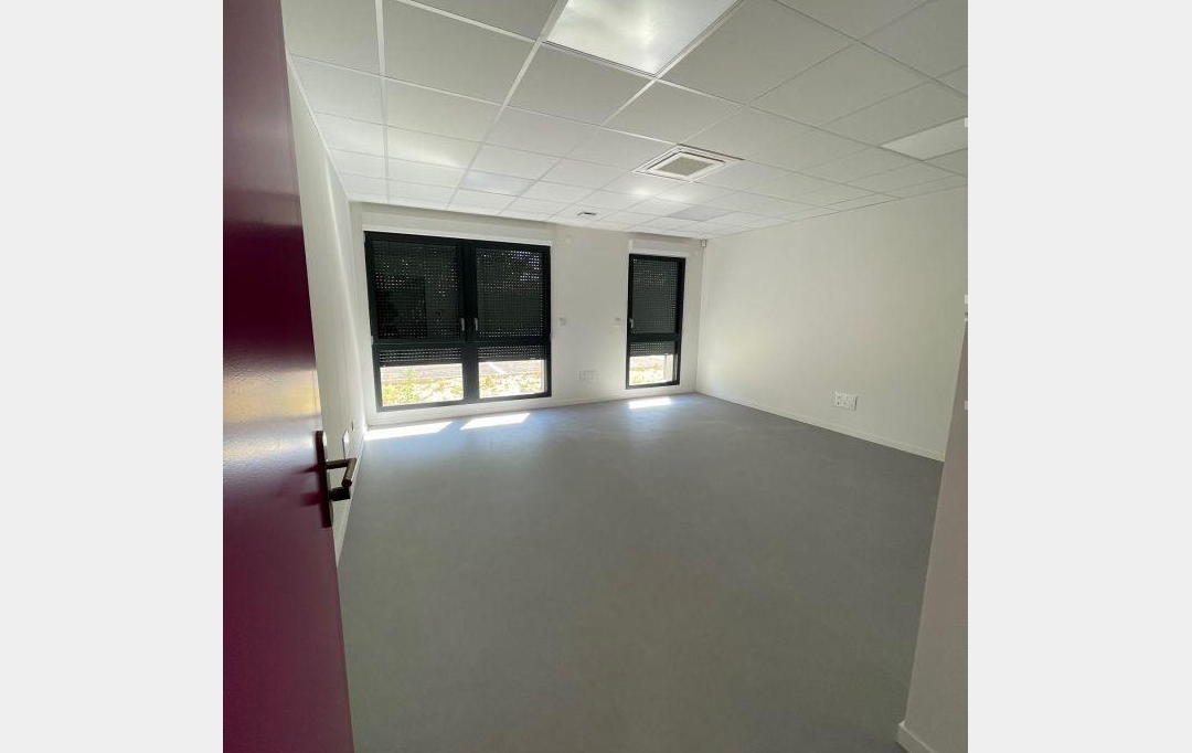 Agence Cosi : Local / Bureau | CHALONS-EN-CHAMPAGNE (51000) | 26 m2 | 811 € 