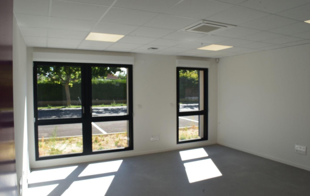 Agence Cosi : Local / Bureau | CHALONS-EN-CHAMPAGNE (51000) | 26 m2 | 811 € 