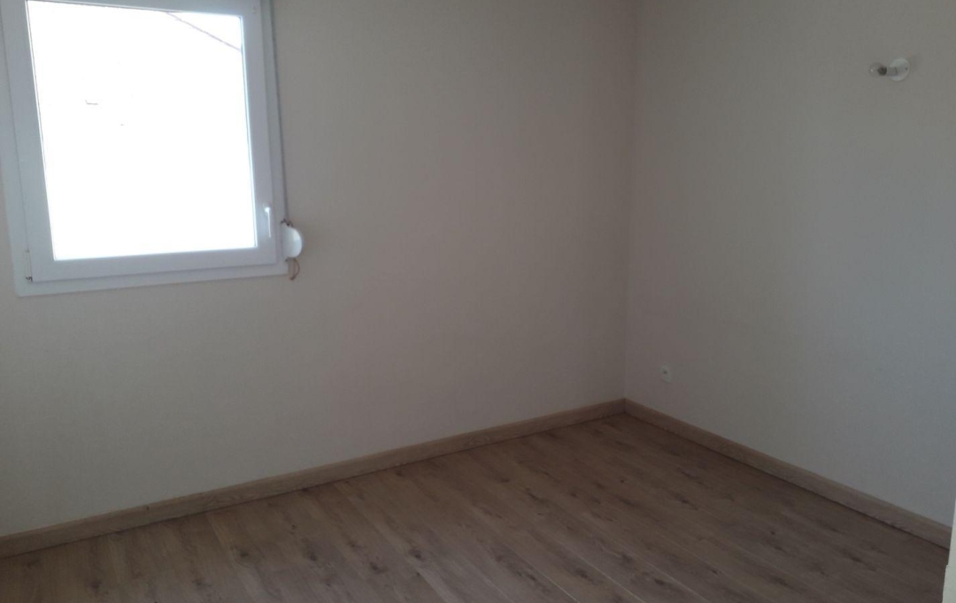 Agence Cosi : Appartement | SAINT-PARRES-LES-VAUDES (10260) | 65 m2 | 670 € 