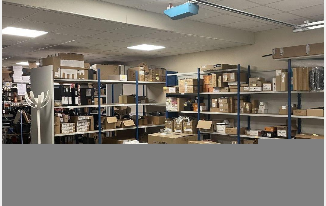 Agence Cosi : Local / Bureau | LA CHAPELLE-SAINT-LUC (10600) | 1 385 m2 | 16 740 € 