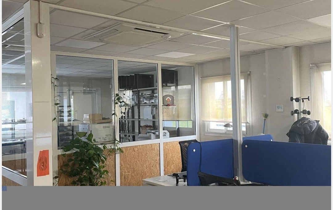 Agence Cosi : Office | LA CHAPELLE-SAINT-LUC (10600) | 1 385 m2 | 17 700 € 