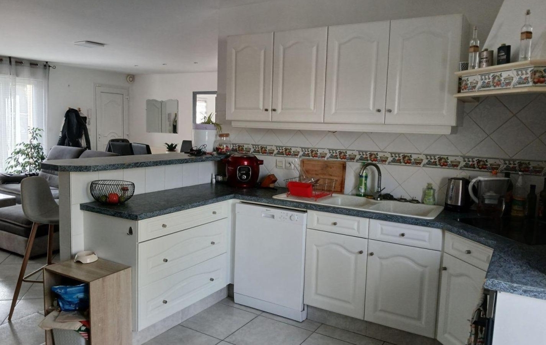 Agence Cosi : Maison / Villa | LA RIVIERE-DE-CORPS (10440) | 101 m2 | 1 100 € 