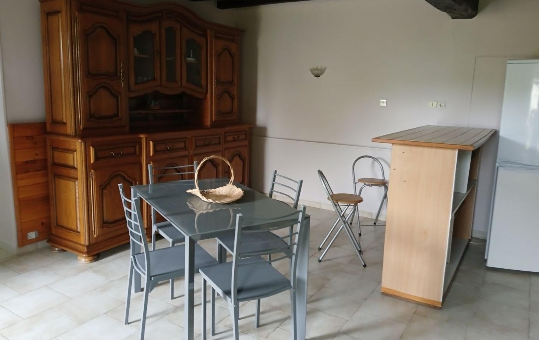 Agence Cosi : Maison / Villa | SAINT-ANDRE-LES-VERGERS (10120) | 75 m2 | 670 € 