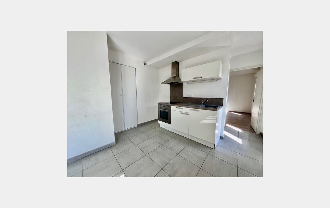 Agence Cosi : Appartement | TROYES (10000) | 42 m2 | 494 € 