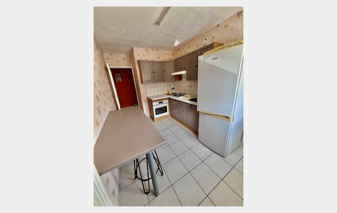 Agence Cosi : Appartement | LA CHAPELLE-SAINT-LUC (10600) | 53 m2 | 550 € 