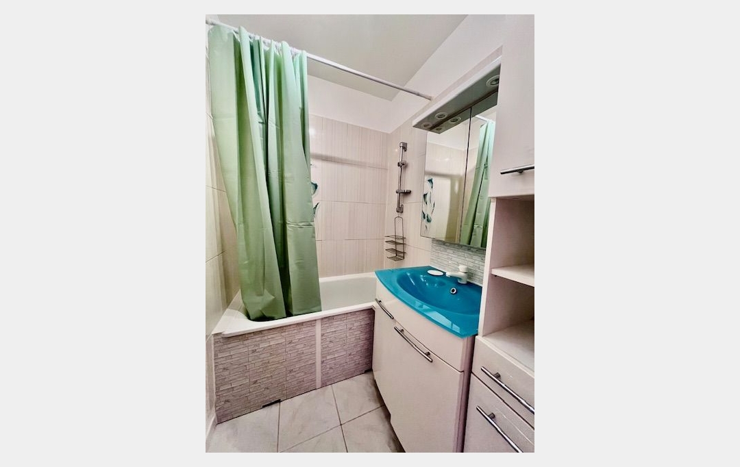 Agence Cosi : Appartement | LA CHAPELLE-SAINT-LUC (10600) | 53 m2 | 550 € 