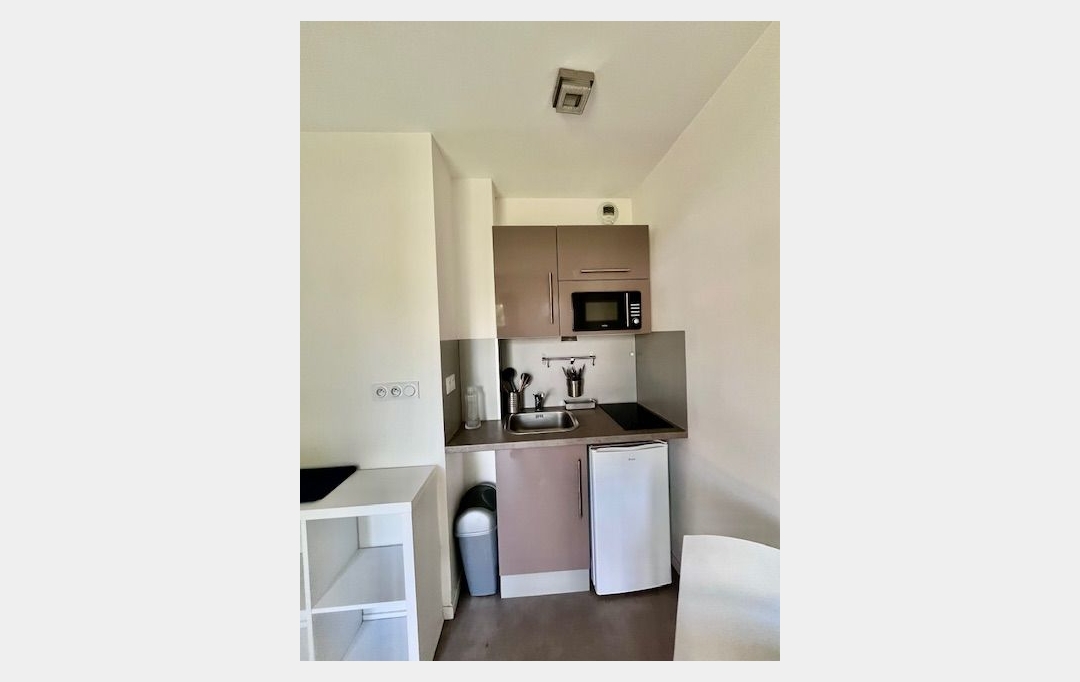 Agence Cosi : Appartement | TROYES (10000) | 21 m2 | 420 € 