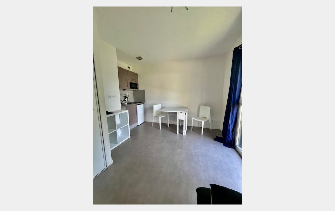 Agence Cosi : Appartement | TROYES (10000) | 21 m2 | 420 € 
