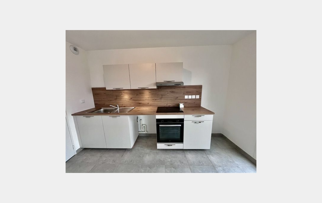 Agence Cosi : Appartement | FAGNIERES (51510) | 51 m2 | 604 &euro; 