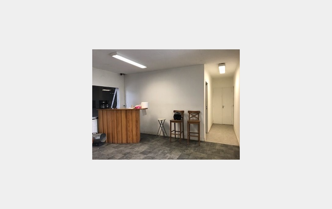 Agence Cosi : Autres | LA CHAPELLE-SAINT-LUC (10600) | 1 450 m2 | 4 800 &euro; 