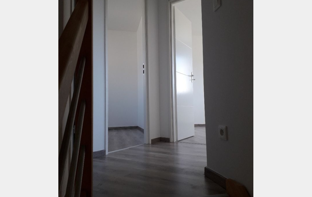 Agence Cosi : Maison / Villa | SAINT-LYE (10180) | 81 m2 | 900 &euro; 