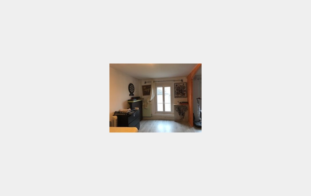 Agence Cosi : Immeuble | VAUDES (10260) | 250 m2 | 200 000 € 