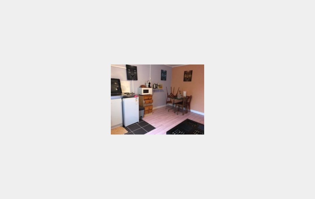 Agence Cosi : Immeuble | VAUDES (10260) | 250 m2 | 200 000 € 