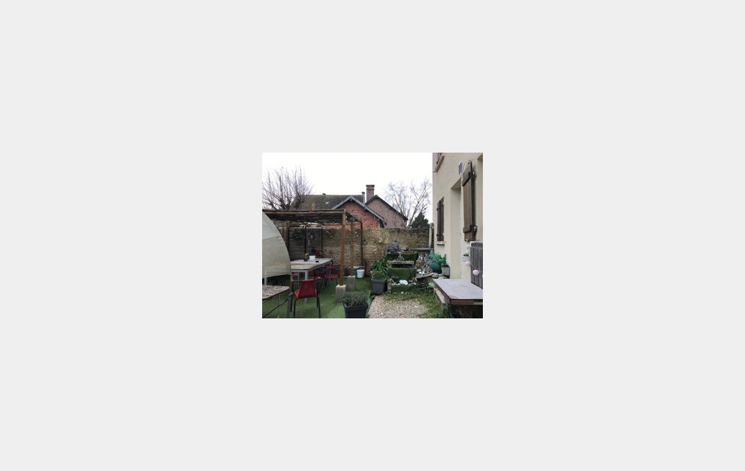 Agence Cosi : Immeuble | VAUDES (10260) | 250 m2 | 200 000 € 