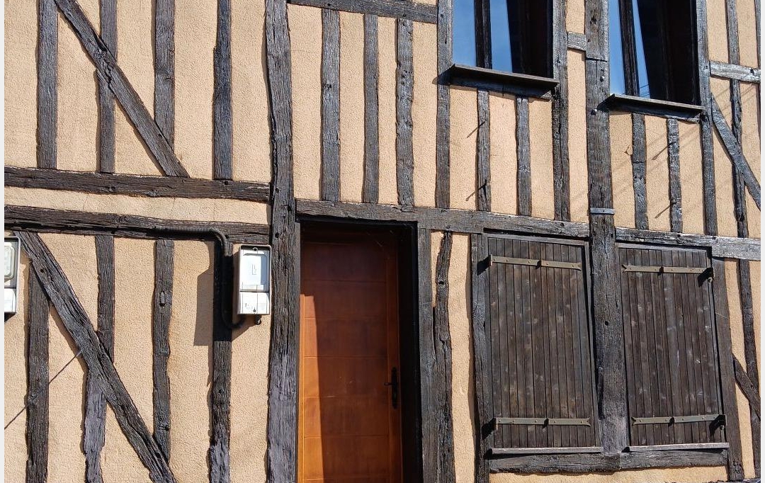 Agence Cosi : Immeuble | ARCIS-SUR-AUBE (10700) | 60 m2 | 87 200 € 