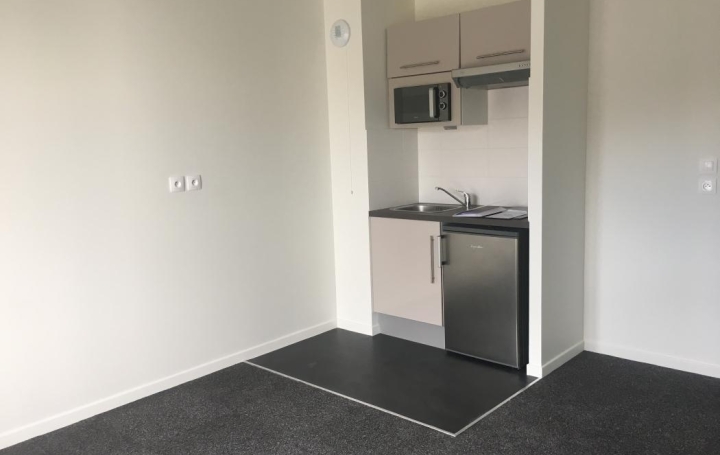 Studio   TROYES  24 m2 331 € 