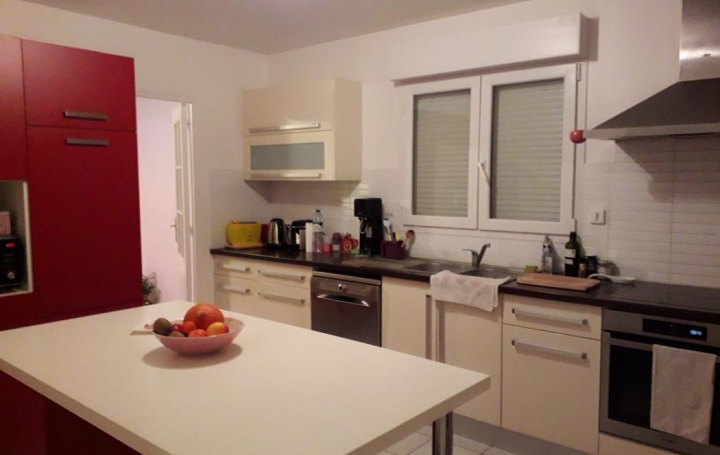 Agence Cosi : Appartement | TROYES (10000) | 210 m2 | 1 540 € 