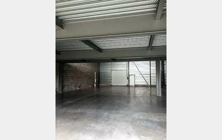 Agence Cosi : Local / Bureau | ROSIERES-PRES-TROYES (10430) | 450 m2 | 2 500 € 