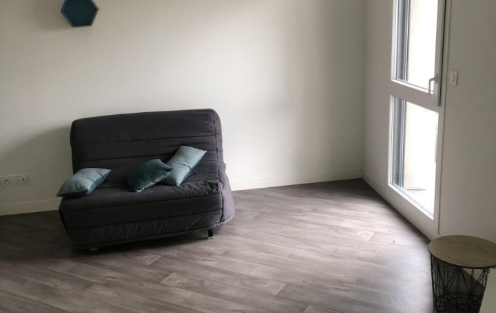 Studio TROYES 27 m2 460 € Studio TROYES 27 m2 460 €
