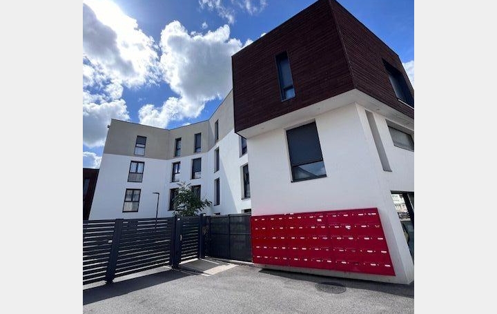 Studio TROYES 21 m2 420 € Studio TROYES 21 m2 420 €