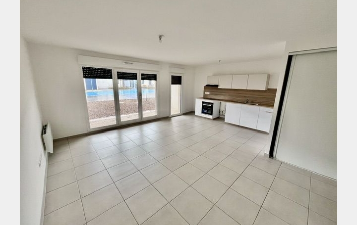 Appartement P4   FAGNIERES  84 m2 852 € 