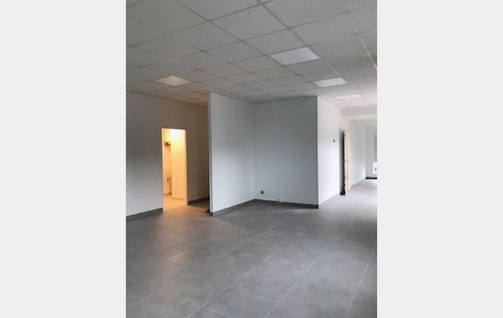  Agence Cosi Local / Bureau | BARBEREY-SAINT-SULPICE (10600) | 110 m2 | 960 € 