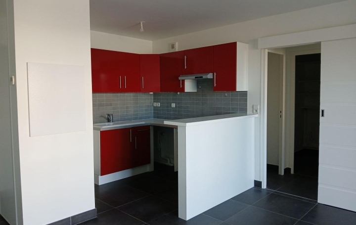 Appartement P2 SAINT-ANDRE-LES-VERGERS 48 m2 595 € Appartement P2 SAINT-ANDRE-LES-VERGERS 48 m2 595 €