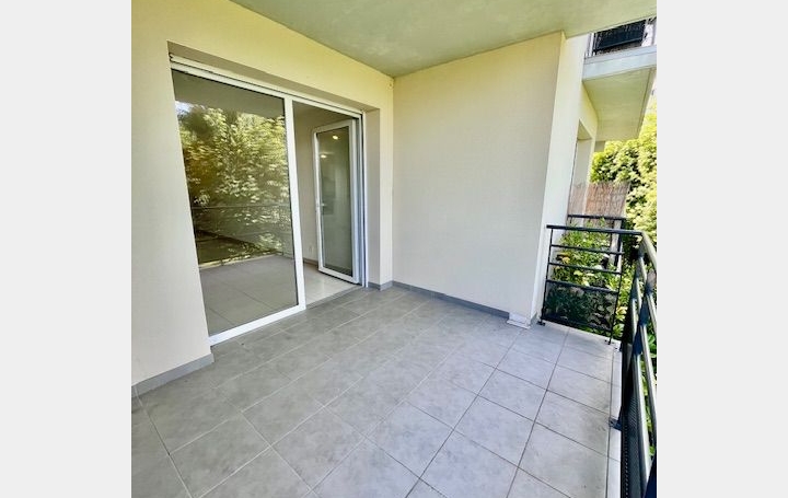 Appartement P2 SAINT-ANDRE-LES-VERGERS 49 m2 772 € Appartement P2 SAINT-ANDRE-LES-VERGERS 49 m2 772 €