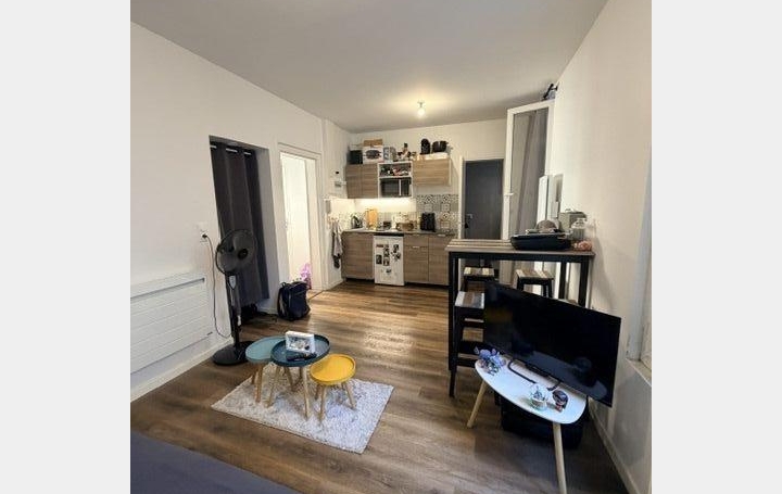 Studio   TROYES  23 m2 411 € 