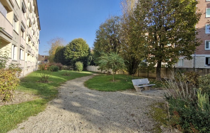 Appartement P2 TROYES 43 m2 56 000 € Appartement P2 TROYES 43 m2 56 000 €